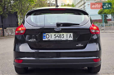 Хэтчбек Ford Focus 2015 в 