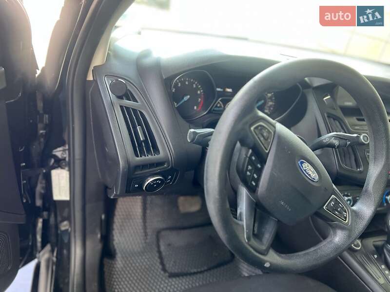 Седан Ford Focus 2015 в Красилове