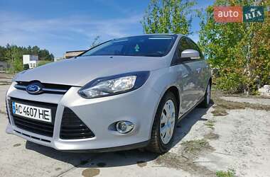Хэтчбек Ford Focus 2014 в 