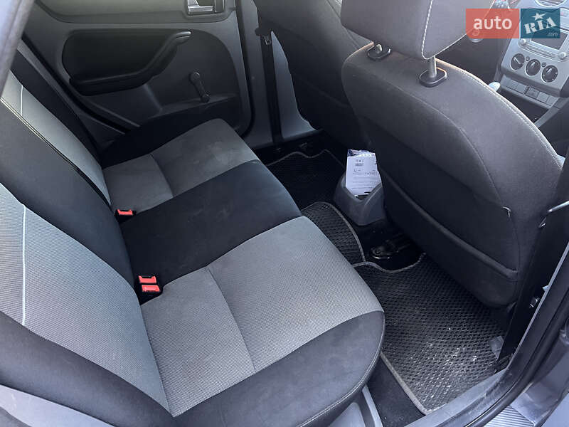 Хэтчбек Ford Focus 2011 в Одессе