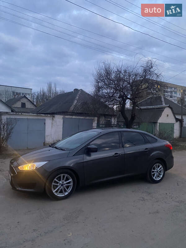 Седан Ford Focus 2018 в 