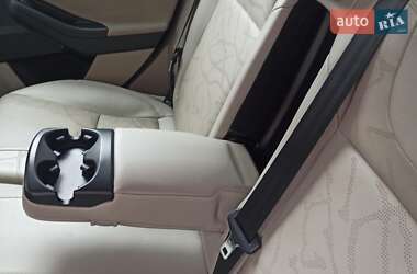 Хэтчбек Ford Focus 2013 в 