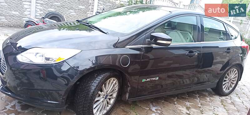 Хэтчбек Ford Focus 2013 в Умани