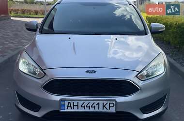 Седан Ford Focus 2015 в 