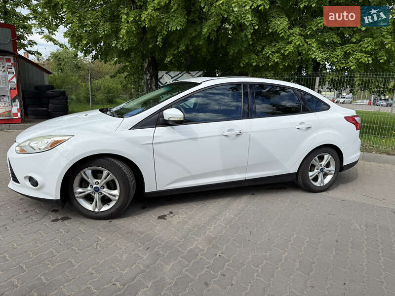 Седан Ford Focus 2014 в Каменке-Бугской