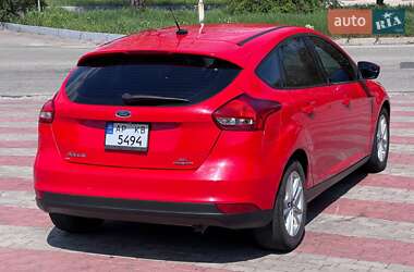 Хетчбек Ford Focus 2015 в 