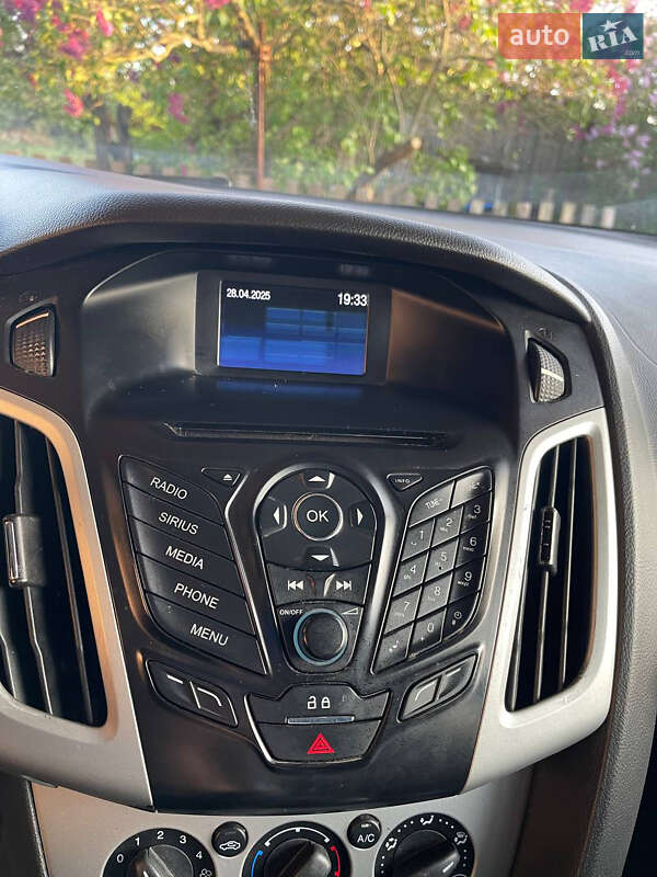 Хэтчбек Ford Focus 2014 в Вышгороде