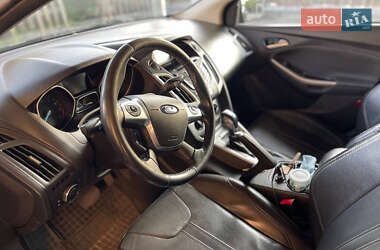 Хэтчбек Ford Focus 2014 в 