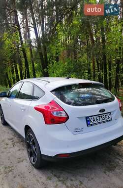 Хэтчбек Ford Focus 2014 в 