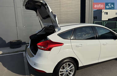 Хэтчбек Ford Focus 2016 в 