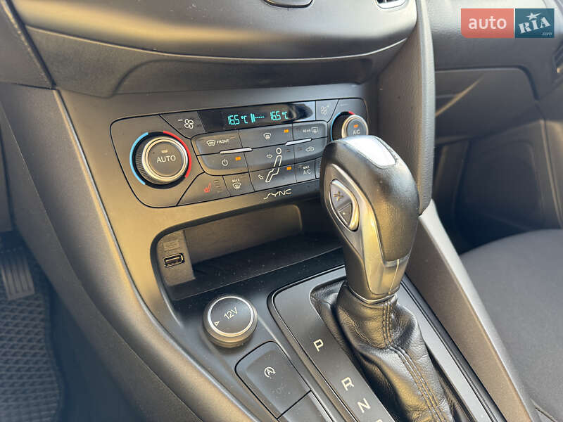 Хэтчбек Ford Focus 2016 в Борисполе
