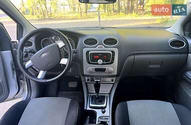 Хэтчбек Ford Focus 2010 в 