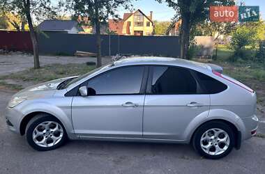 Хэтчбек Ford Focus 2010 в 