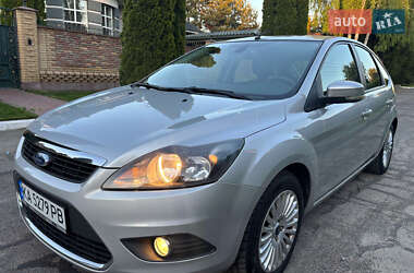 Хэтчбек Ford Focus 2009 в 
