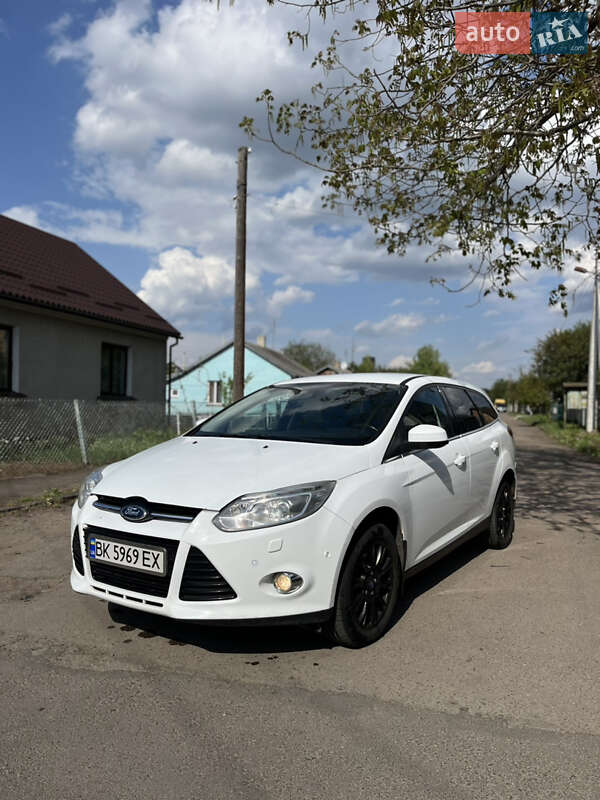 Універсал Ford Focus 2011 в 