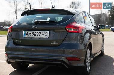 Хетчбек Ford Focus 2016 в 