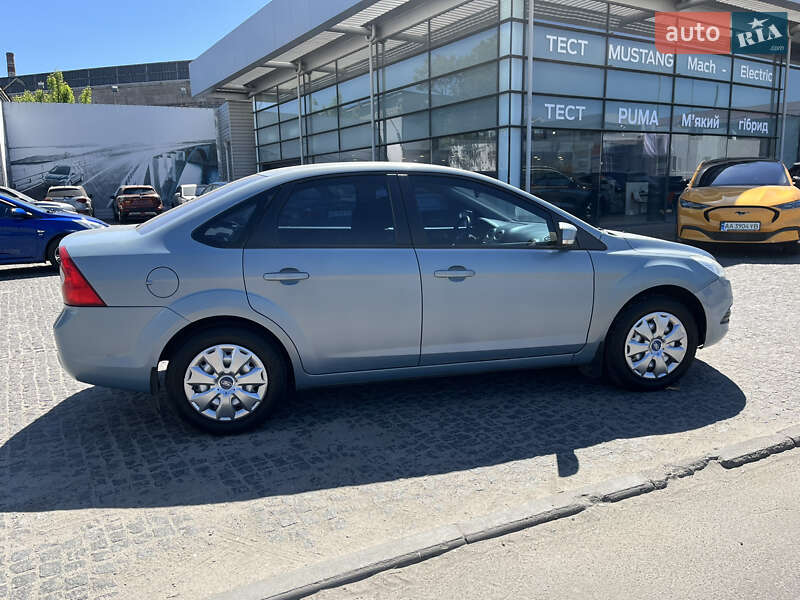 Седан Ford Focus 2010 в Днепре