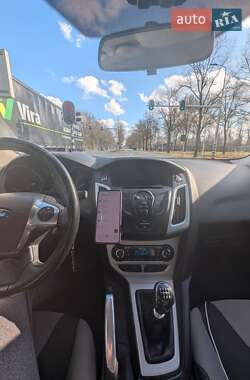 Седан Ford Focus 2013 в 