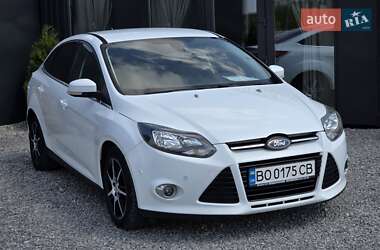Седан Ford Focus 2011 в 