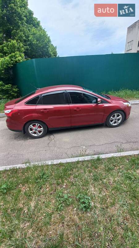 Седан Ford Focus 2014 в 