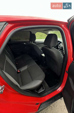 Хэтчбек Ford Focus 2014 в 