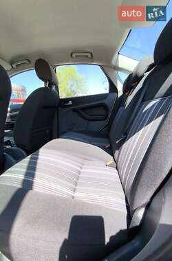 Седан Ford Focus 2008 в 