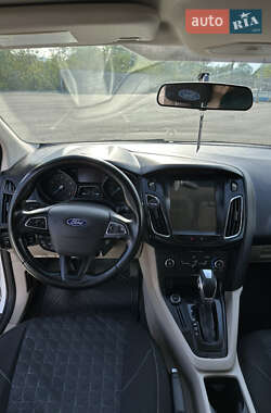 Седан Ford Focus 2016 в 