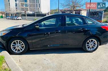 Седан Ford Focus 2015 в 