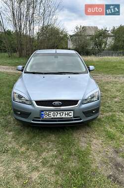 Седан Ford Focus 2005 в Вільногірську