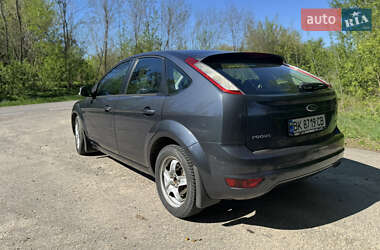 Хетчбек Ford Focus 2010 в 