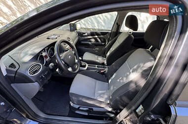 Хетчбек Ford Focus 2010 в 