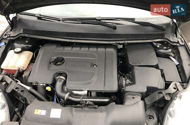 Универсал Ford Focus 2010 в 