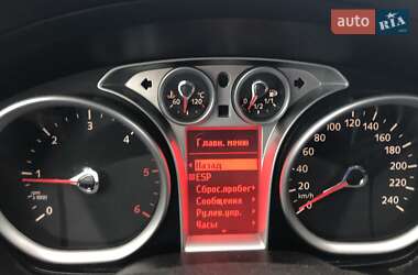Универсал Ford Focus 2010 в 