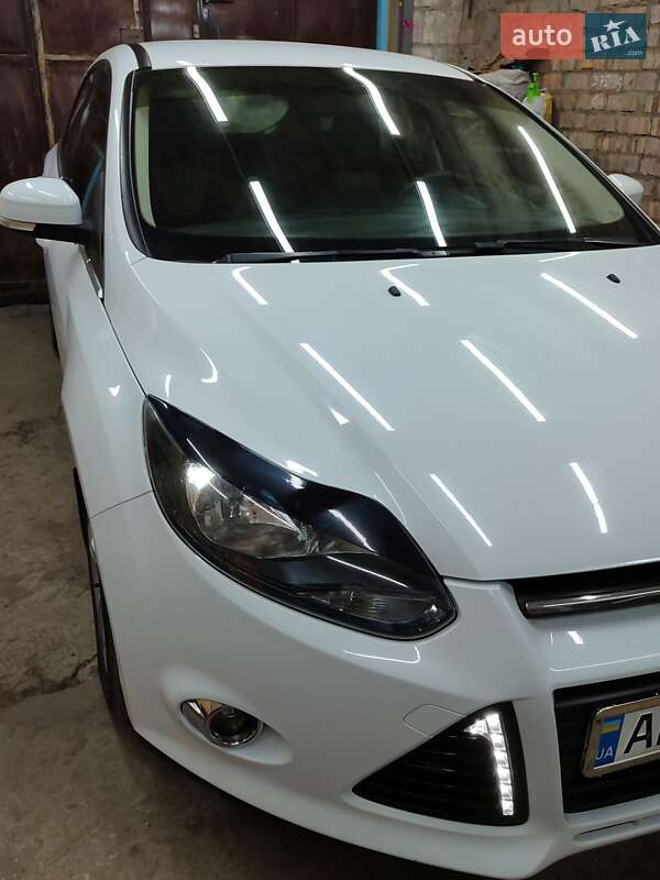 Хетчбек Ford Focus 2013 в Синельниковому