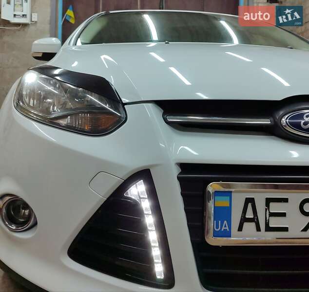 Хетчбек Ford Focus 2013 в Синельниковому