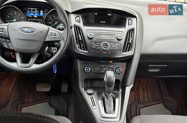Хэтчбек Ford Focus 2018 в 