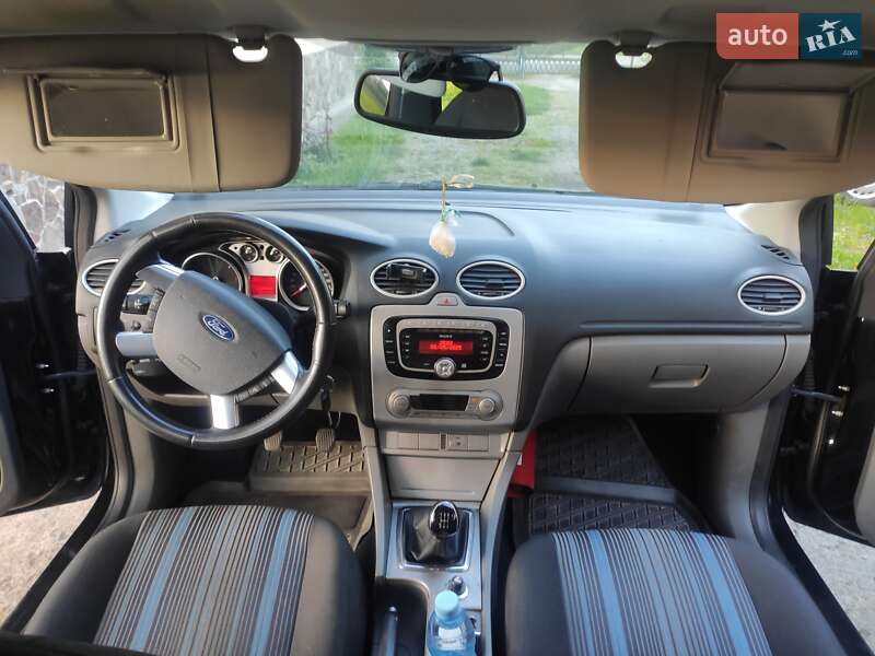 Хэтчбек Ford Focus 2008 в Стрые