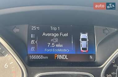 Седан Ford Focus 2015 в 