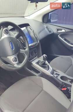 Хэтчбек Ford Focus 2014 в 