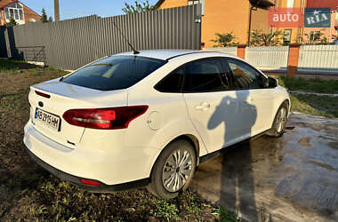 Седан Ford Focus 2016 в 