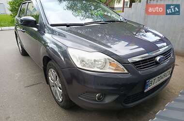 Седан Ford Focus 2010 в 