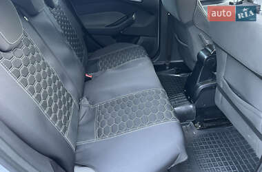 Універсал Ford Focus 2011 в 