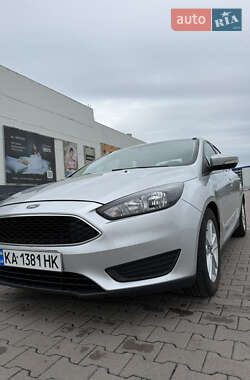 Седан Ford Focus 2015 в Киеве