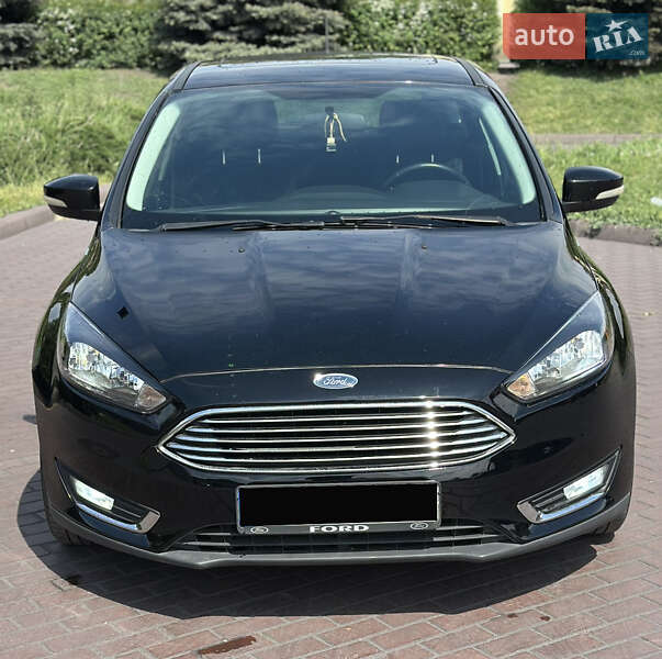Хэтчбек Ford Focus 2015 в Днепре