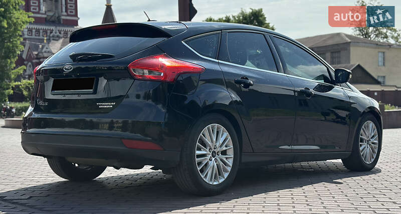Хэтчбек Ford Focus 2015 в Днепре