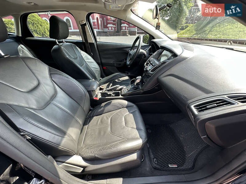 Хэтчбек Ford Focus 2015 в Днепре