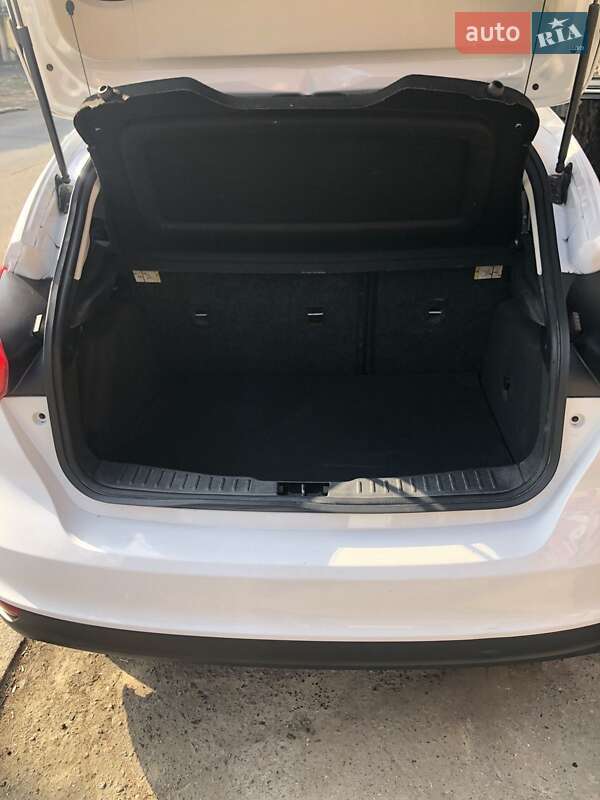 Хэтчбек Ford Focus 2015 в Одессе