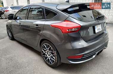 Хэтчбек Ford Focus 2017 в 