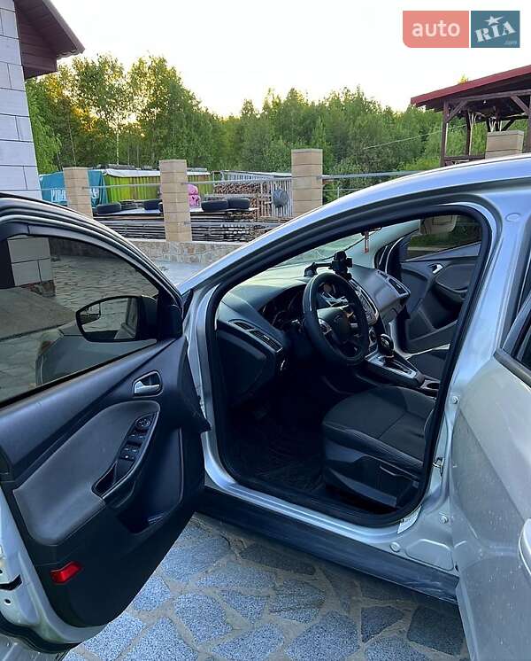 Седан Ford Focus 2012 в Ровно