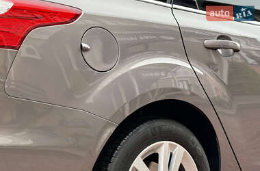 Универсал Ford Focus 2012 в 